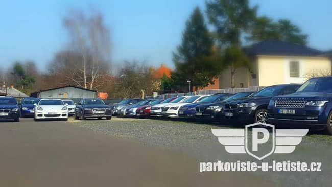 Parkoviště u letiště